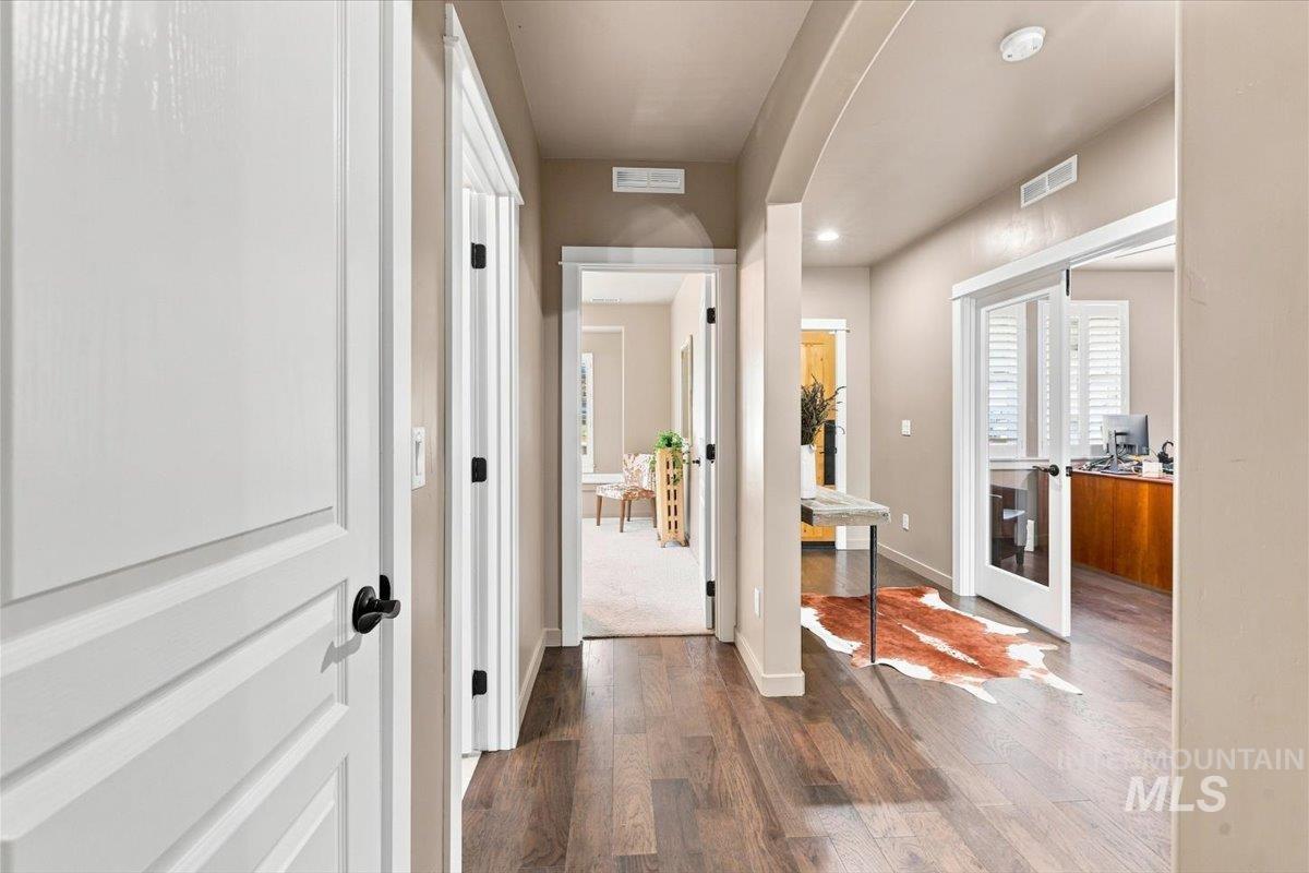 11341 W Mountain Iris St Property Photo 9