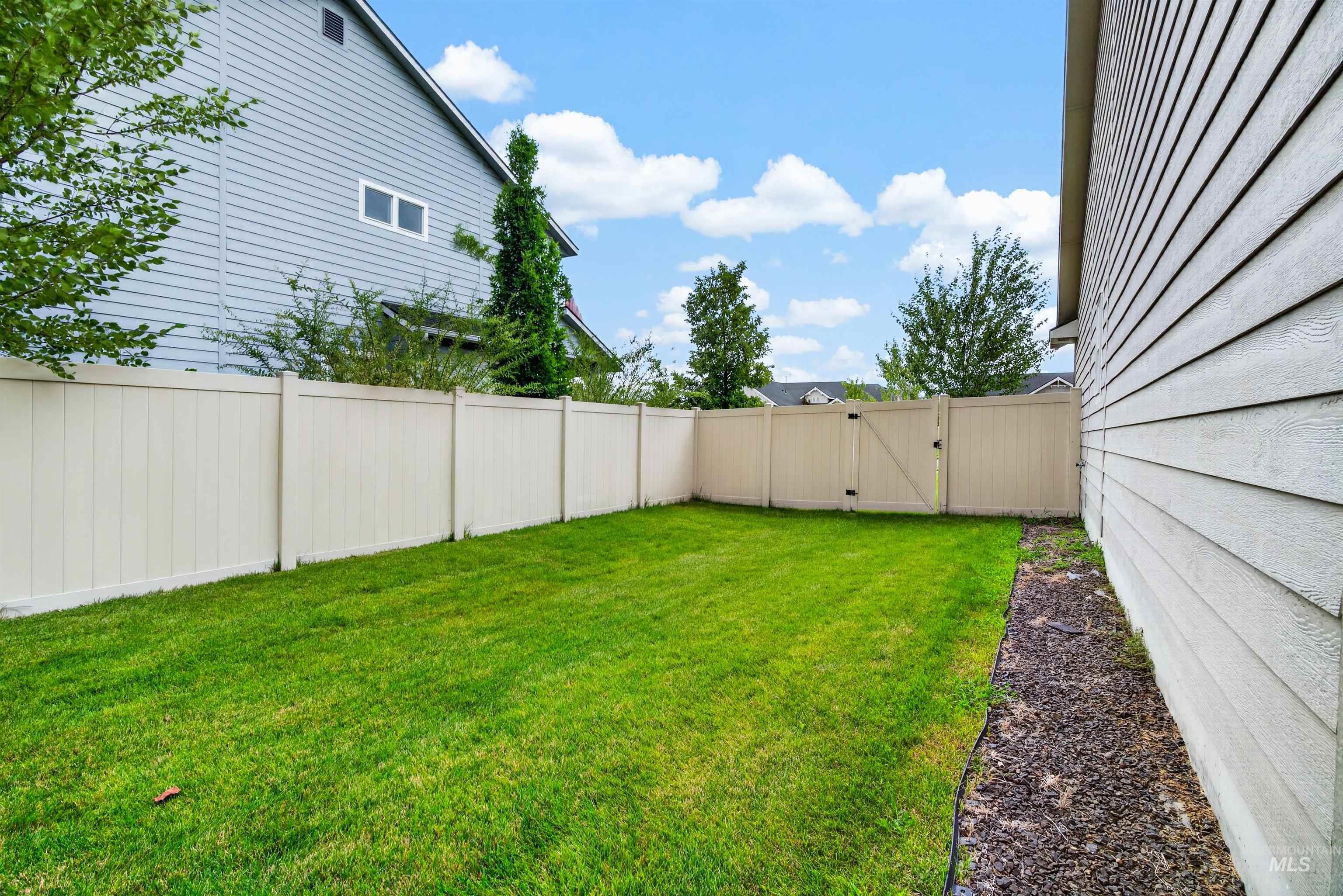 4140 W Stone House Property Photo 45