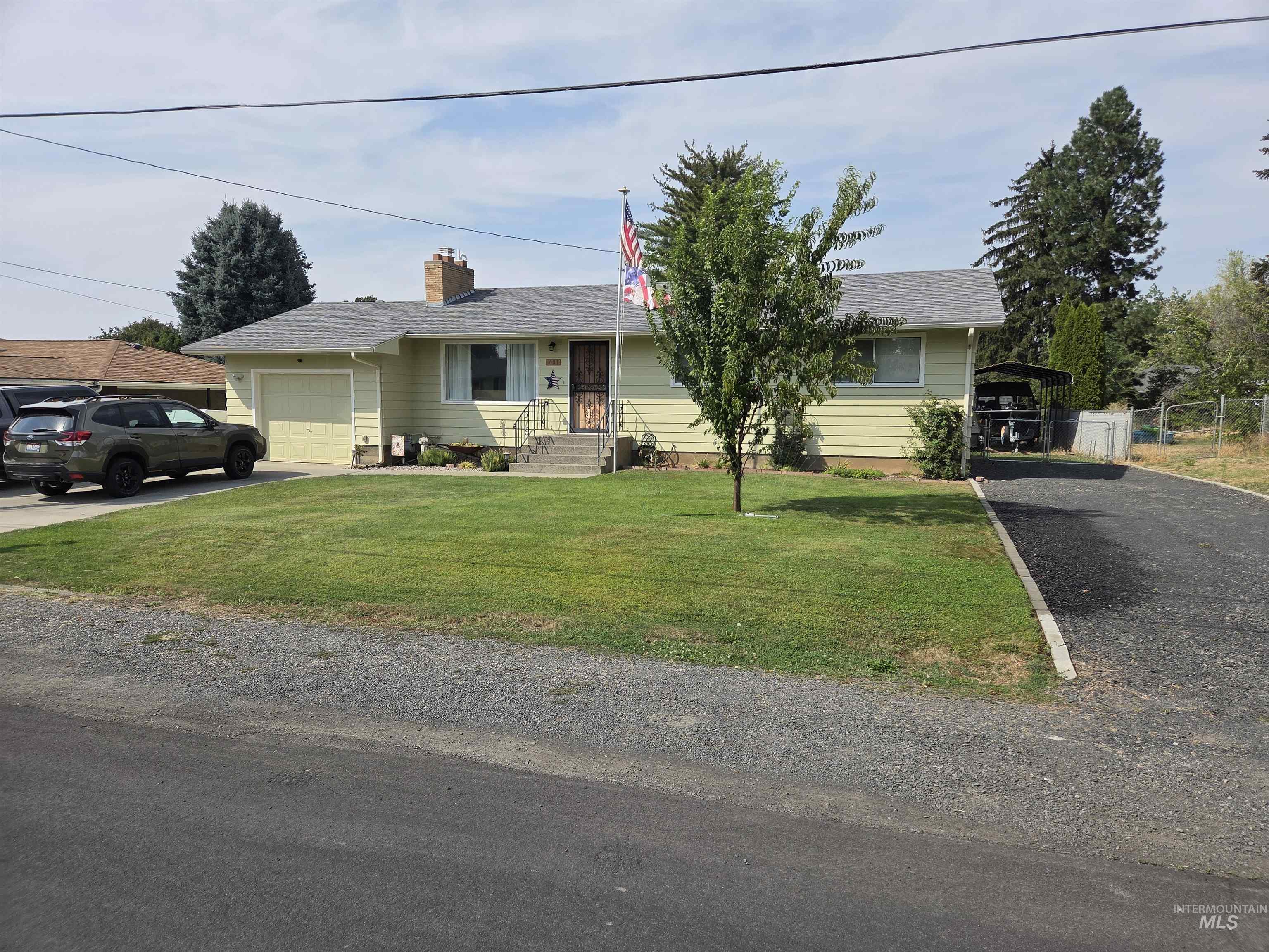 431 Linden Drive Property Photo 2
