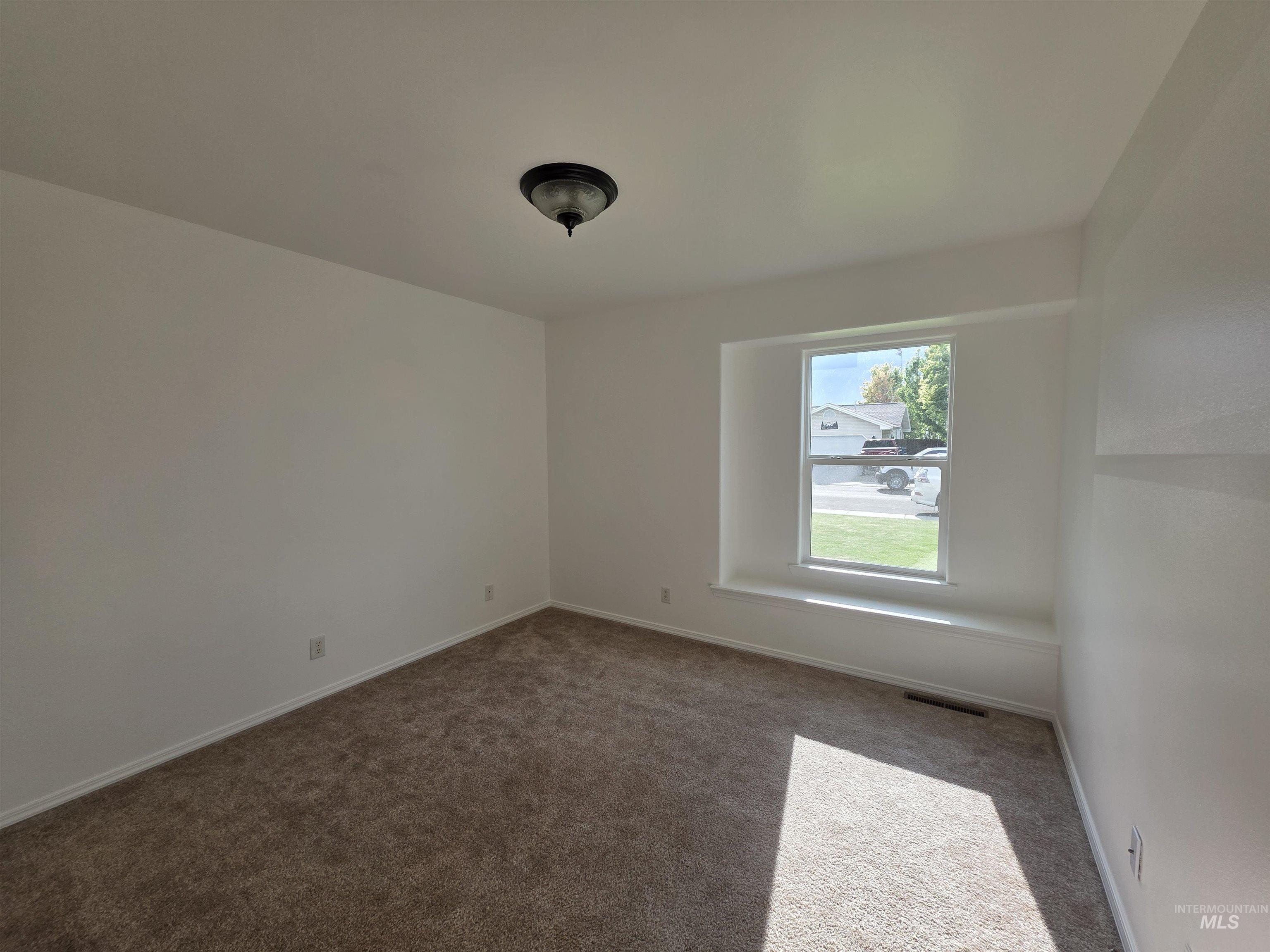 966 Oleary Way Property Photo 7