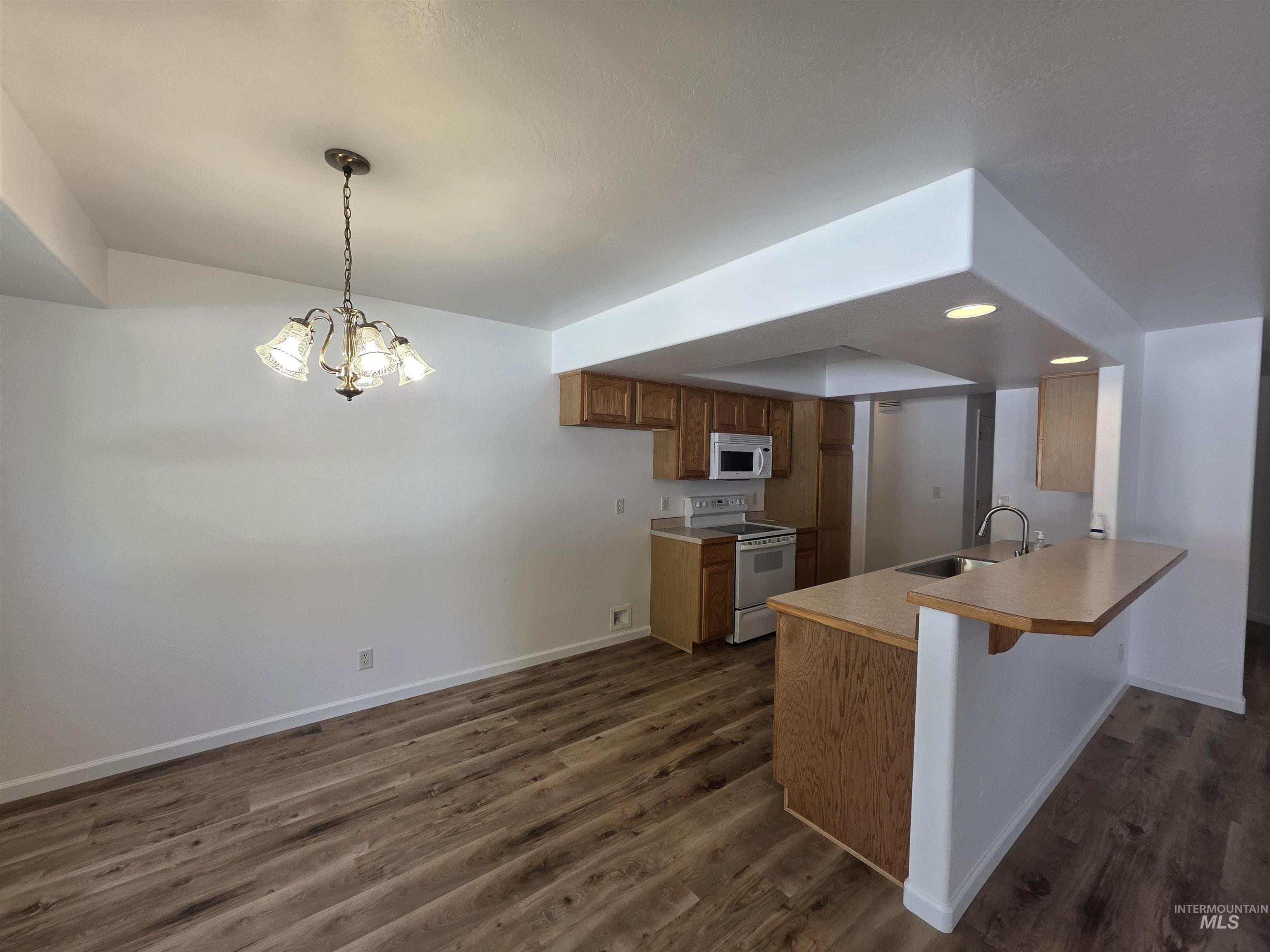 966 Oleary Way Property Photo 10