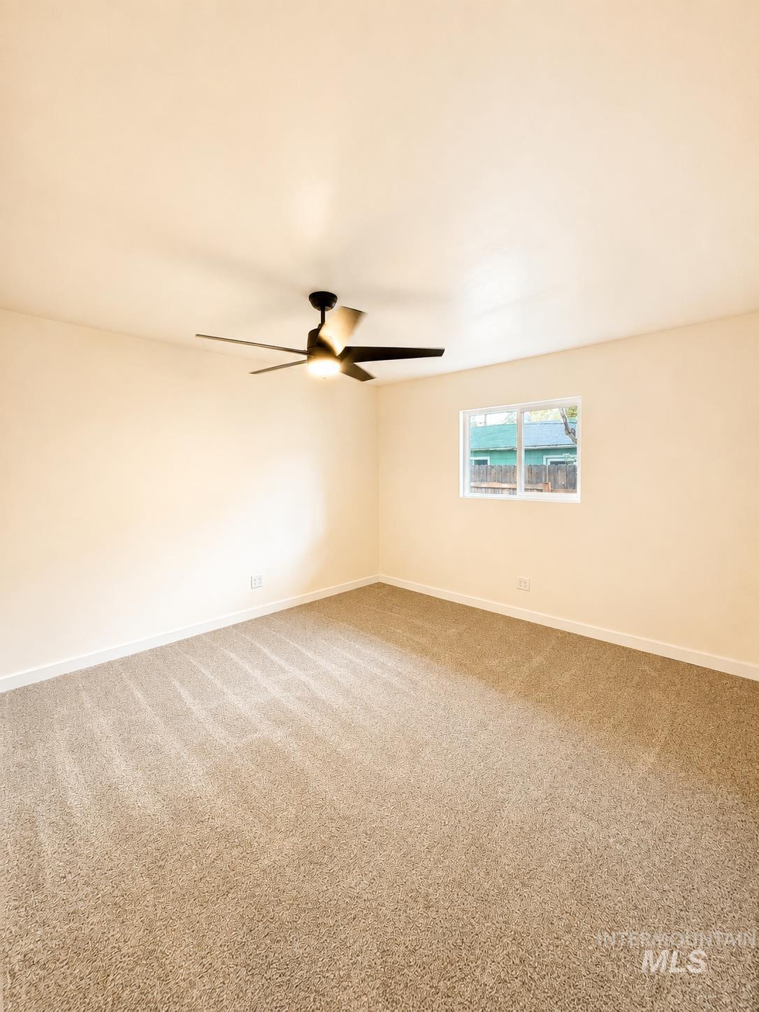 1801 Hansen Ave Property Photo 5
