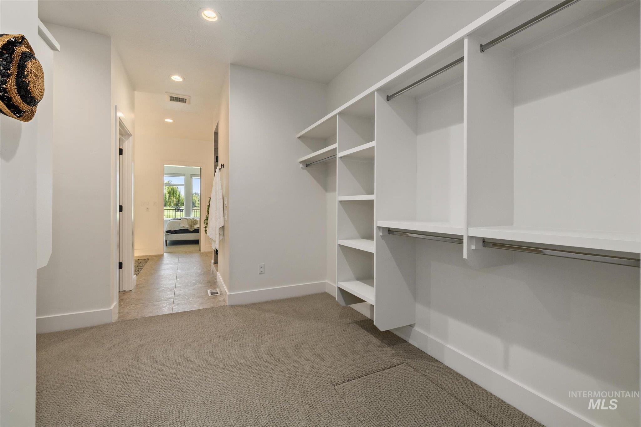 6416 S Astoria Ave Property Photo 27