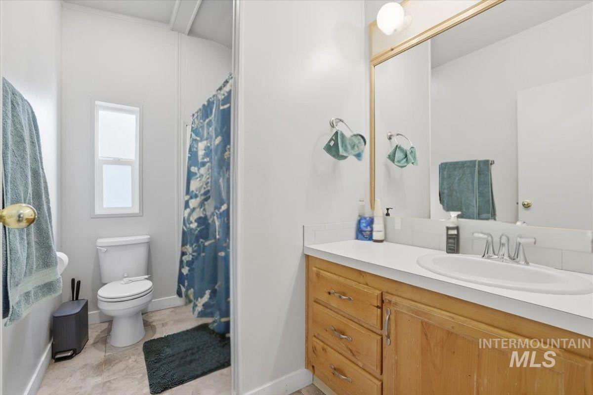 545 S Conover Property Photo 24