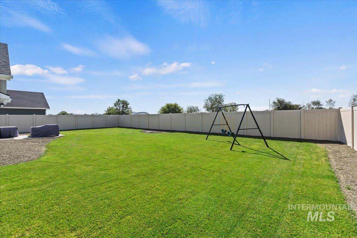 889 Education Street Property Photo 2