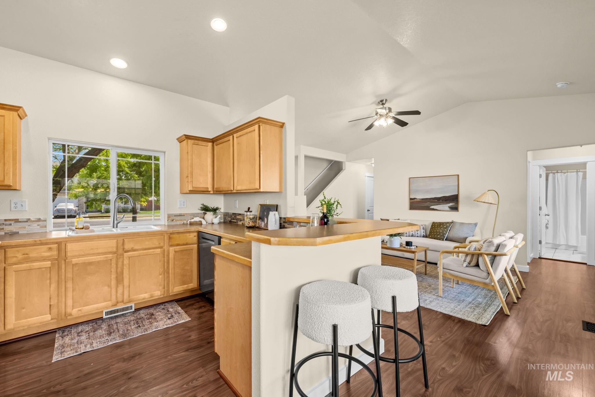 10570 Gossamer Ct Property Photo 19