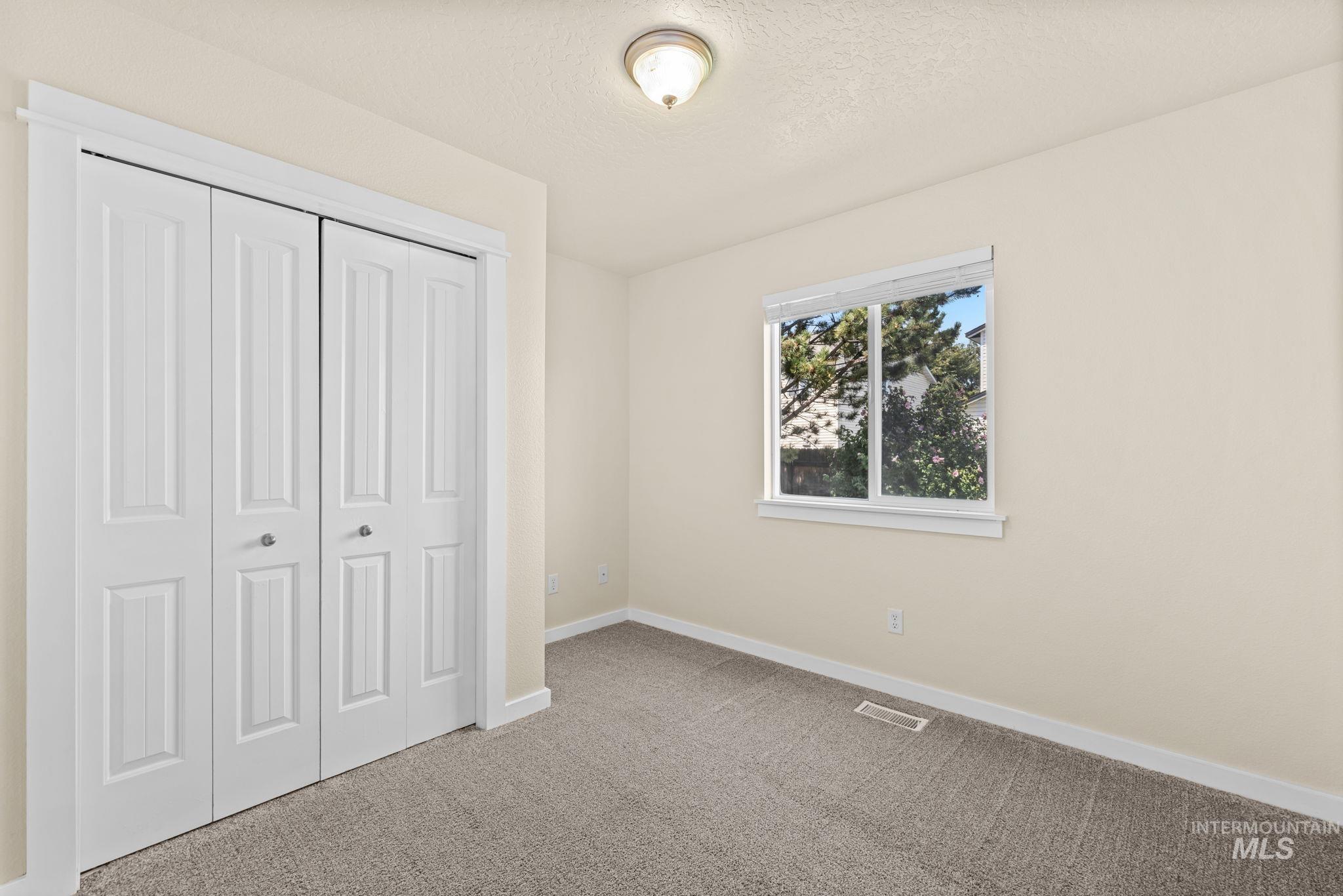 10570 Gossamer Ct Property Photo 32
