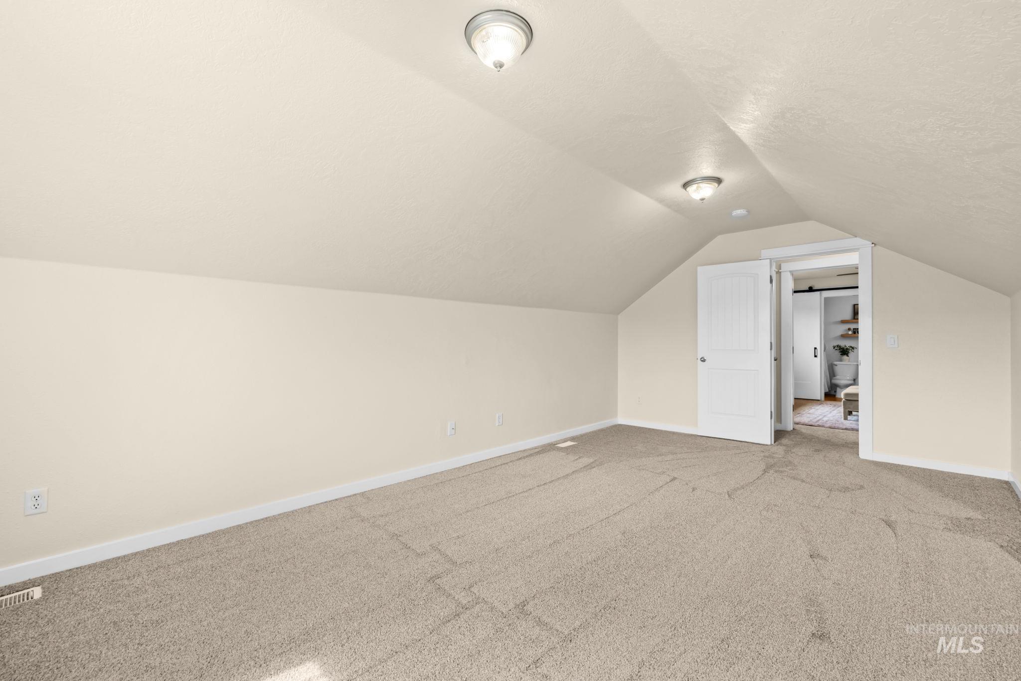 10570 Gossamer Ct Property Photo 38