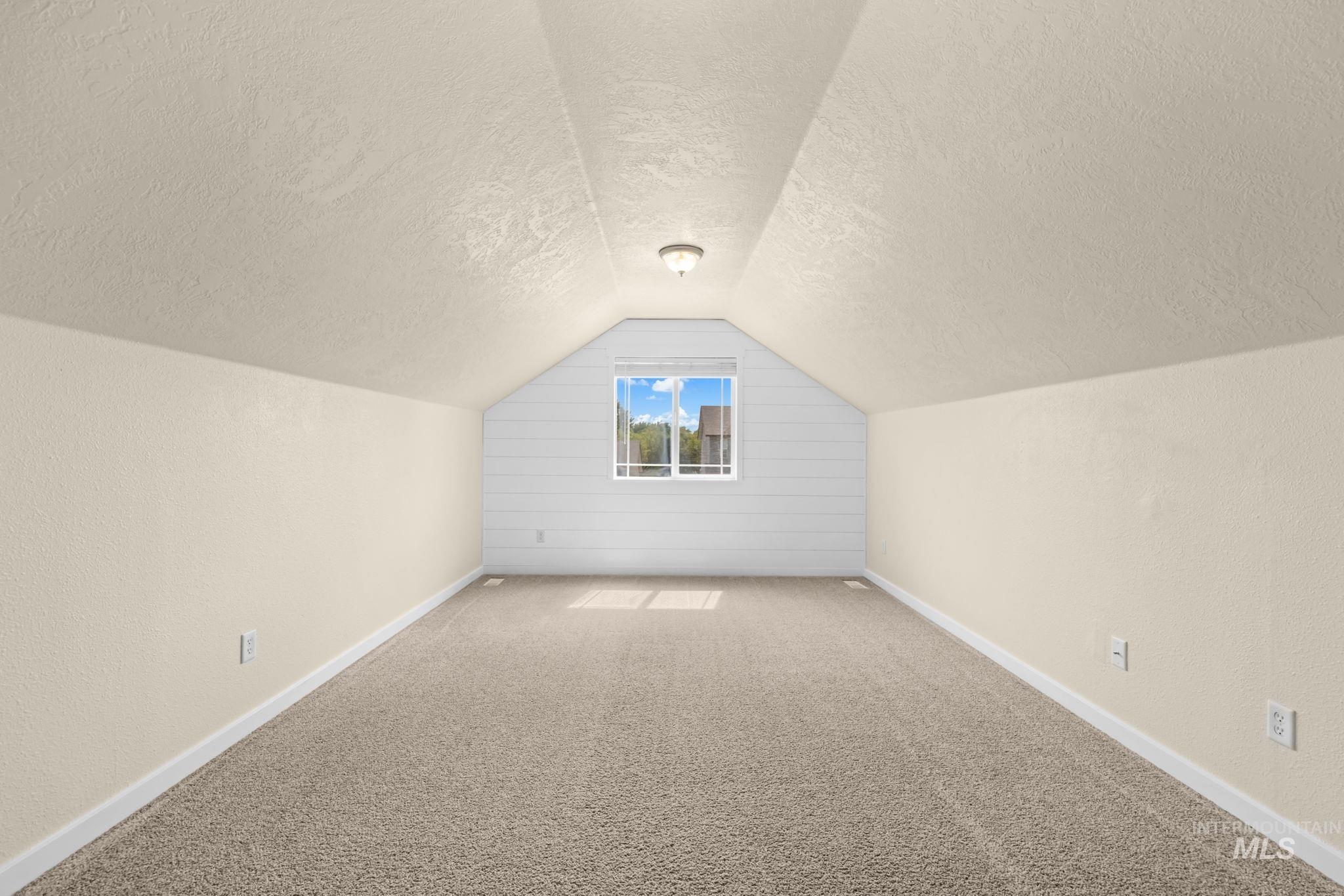 10570 Gossamer Ct Property Photo 39