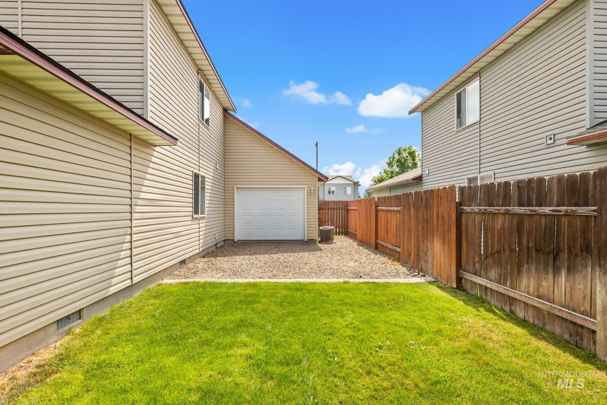 10570 Gossamer Ct Property Photo 46