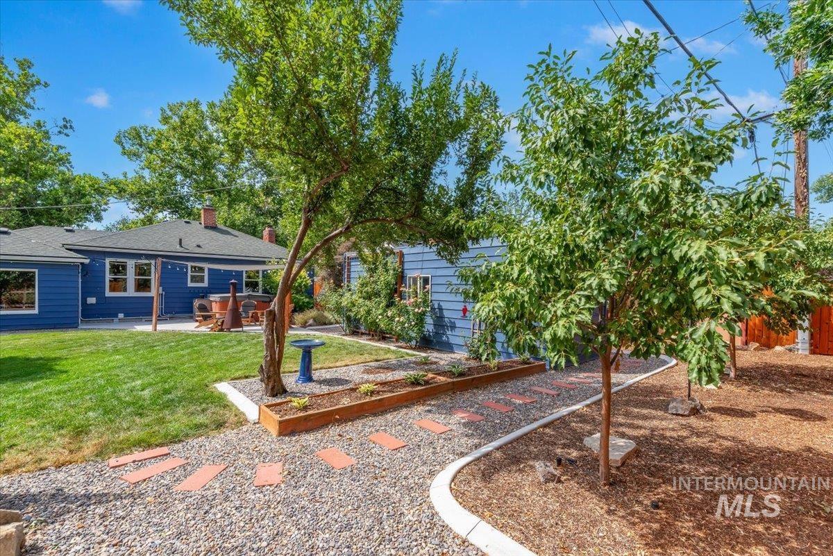616 Brookdale Dr. Property Photo 33