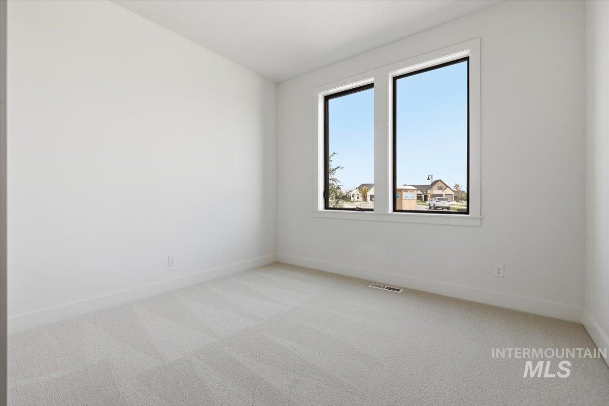 2661 N Buhrstone Ave Property Photo 22