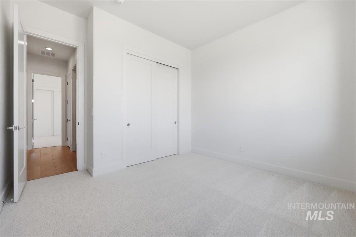 2661 N Buhrstone Ave Property Photo 23