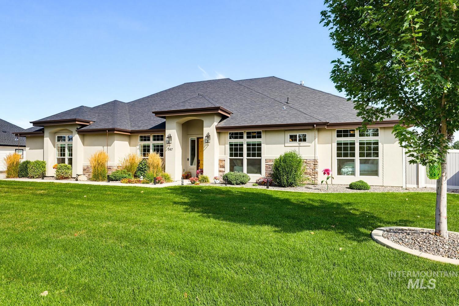 367 Bard Property Photo 3