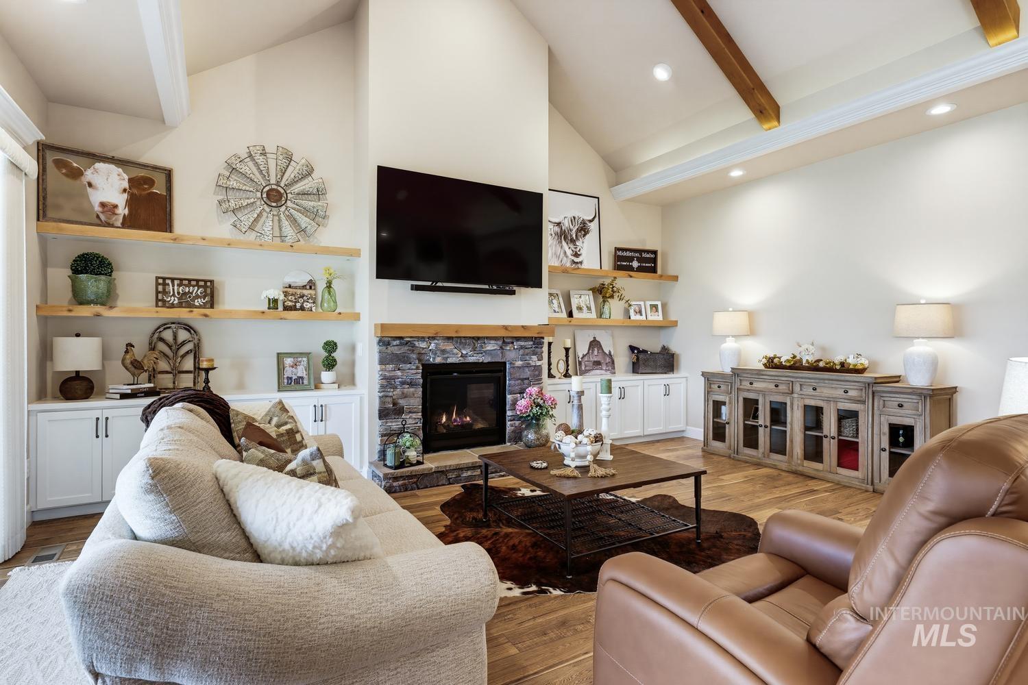 367 Bard Property Photo 9