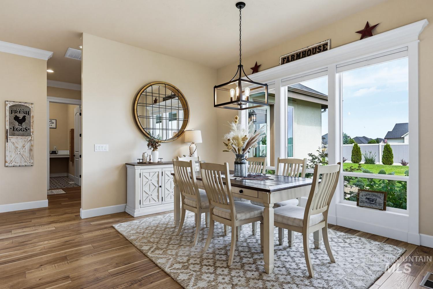 367 Bard Property Photo 12