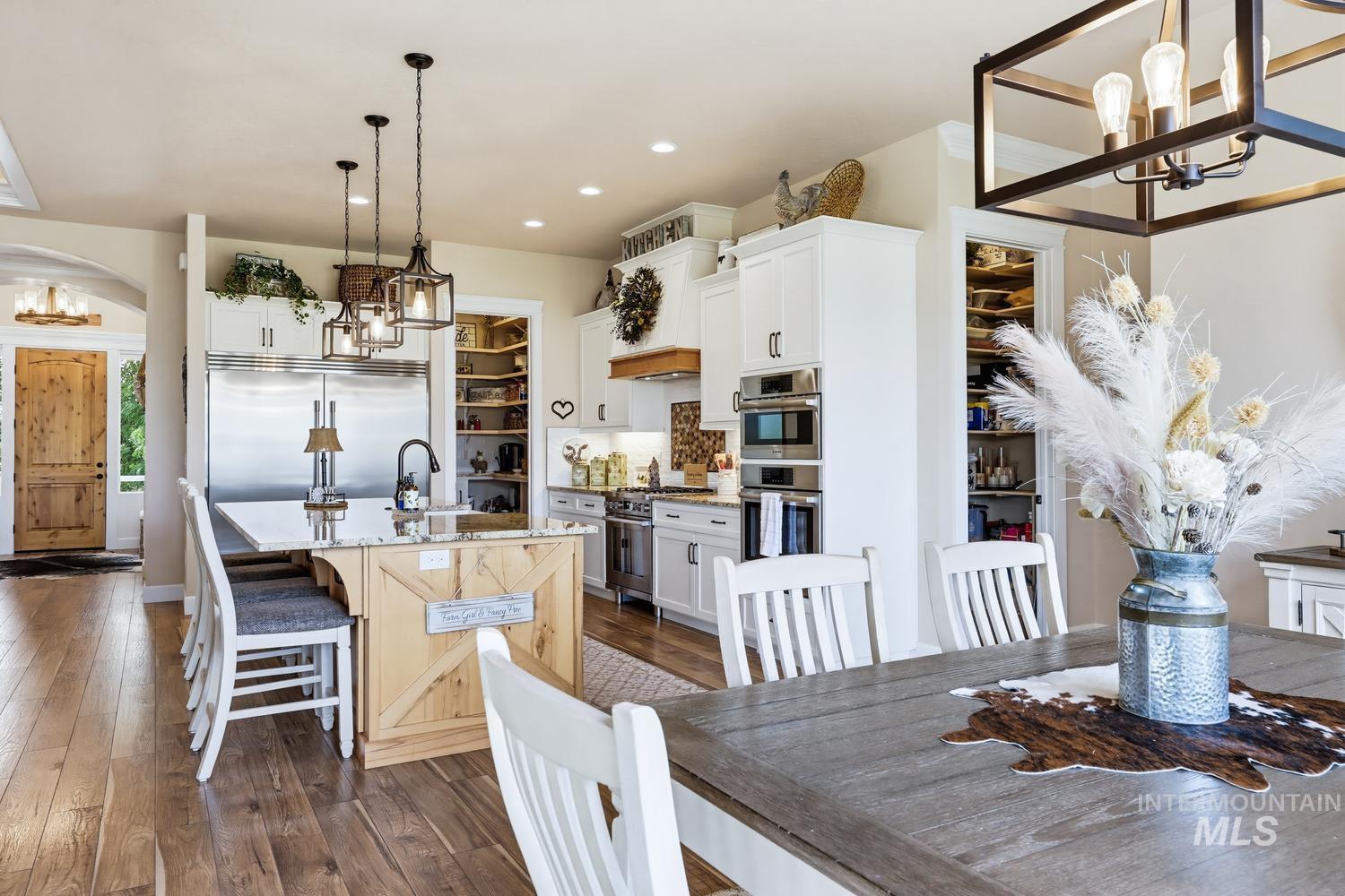 367 Bard Property Photo 20