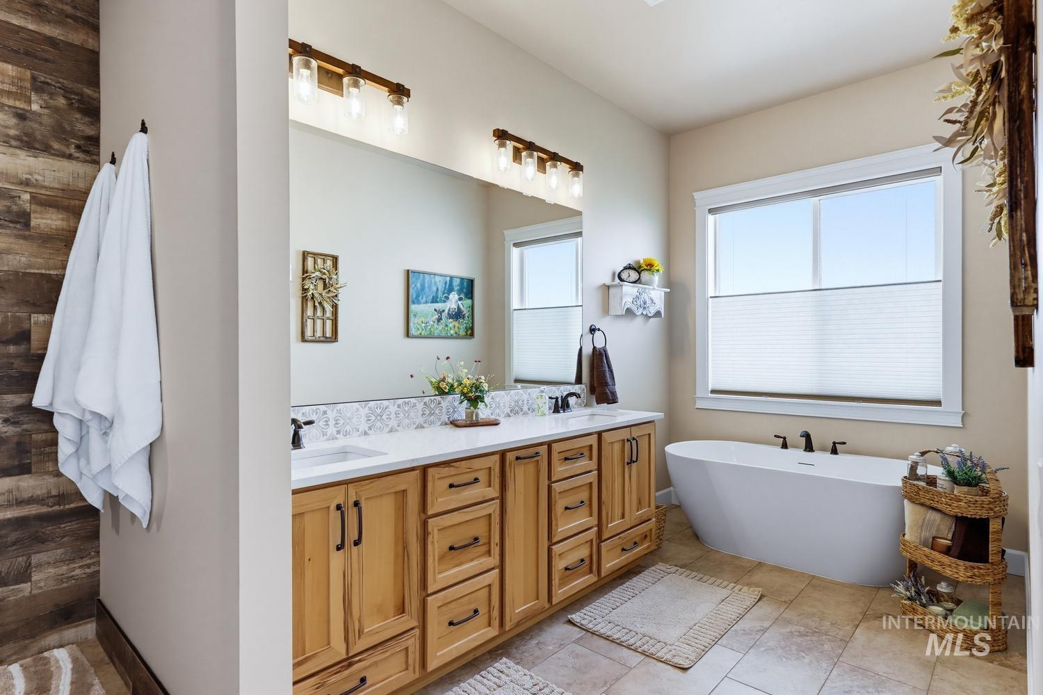 367 Bard Property Photo 24