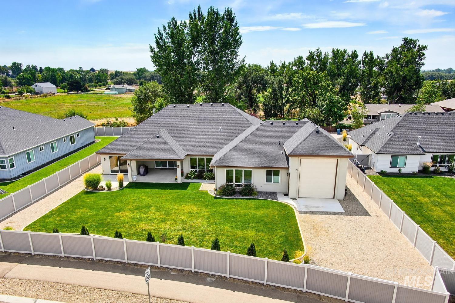 367 Bard Property Photo 46