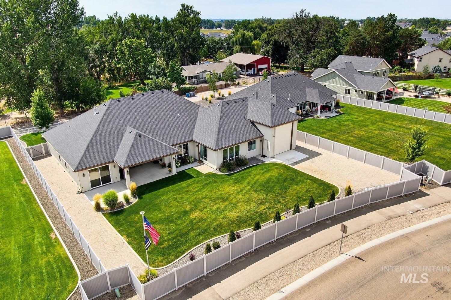 367 Bard Property Photo 47