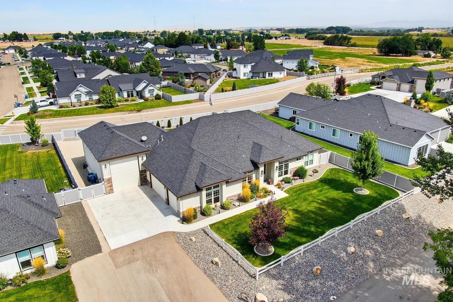 367 Bard Property Photo 50