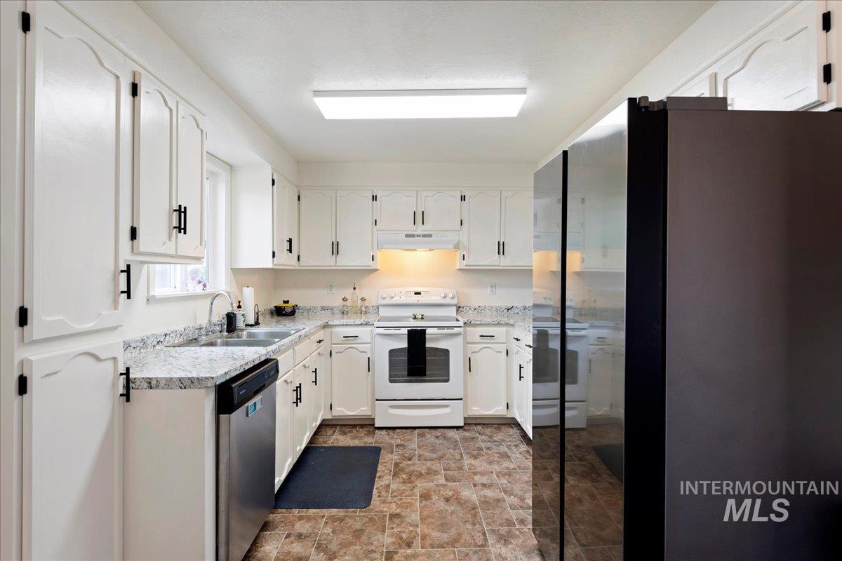 10358 W Cory St Property Photo 6