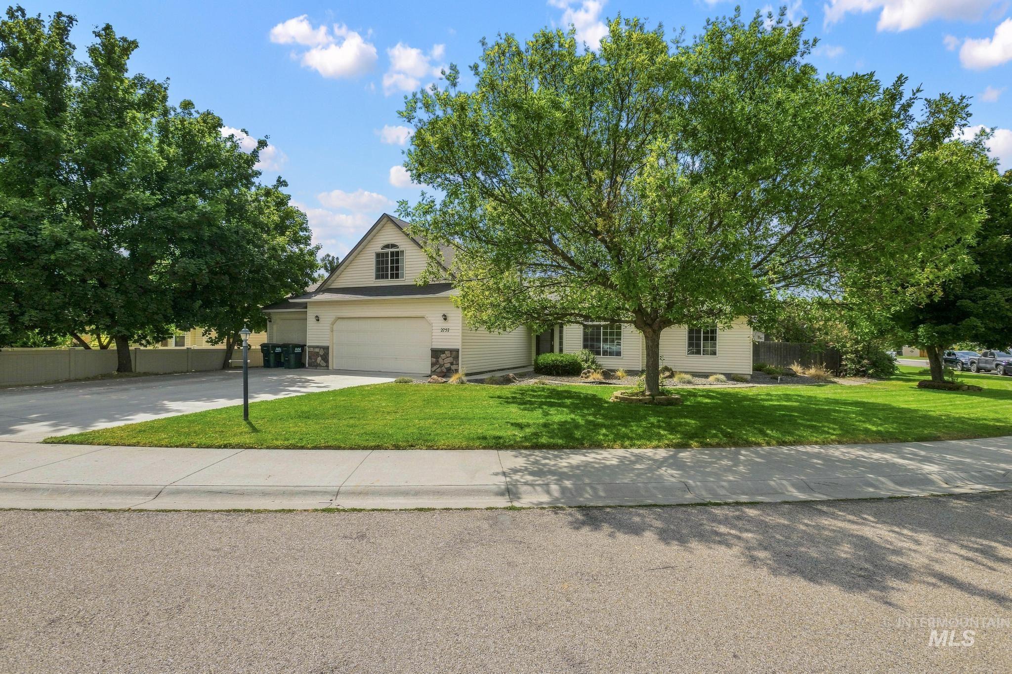 2757 Matterdale Property Photo 3