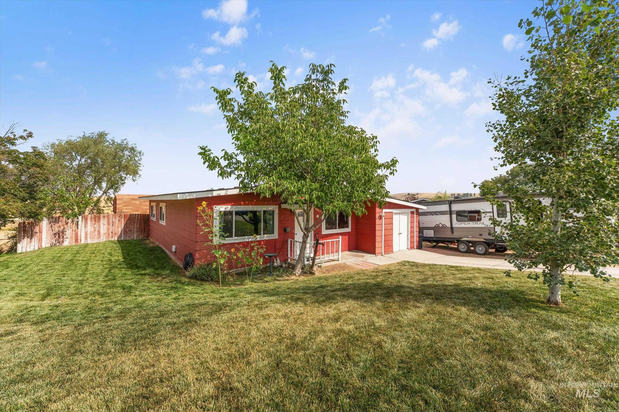 9860 W Fox Ridge Drive Property Photo 2