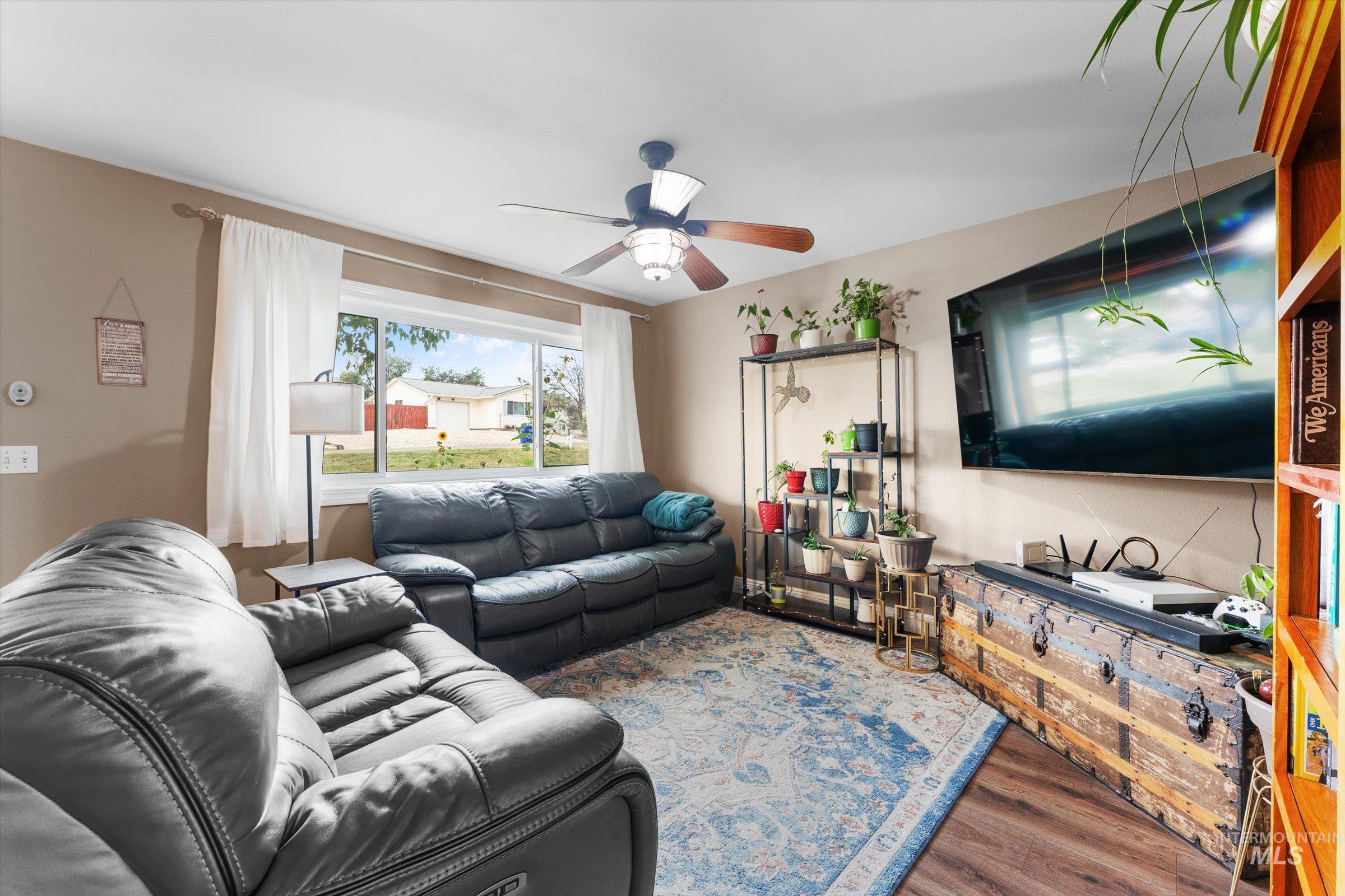 9860 W Fox Ridge Drive Property Photo 4