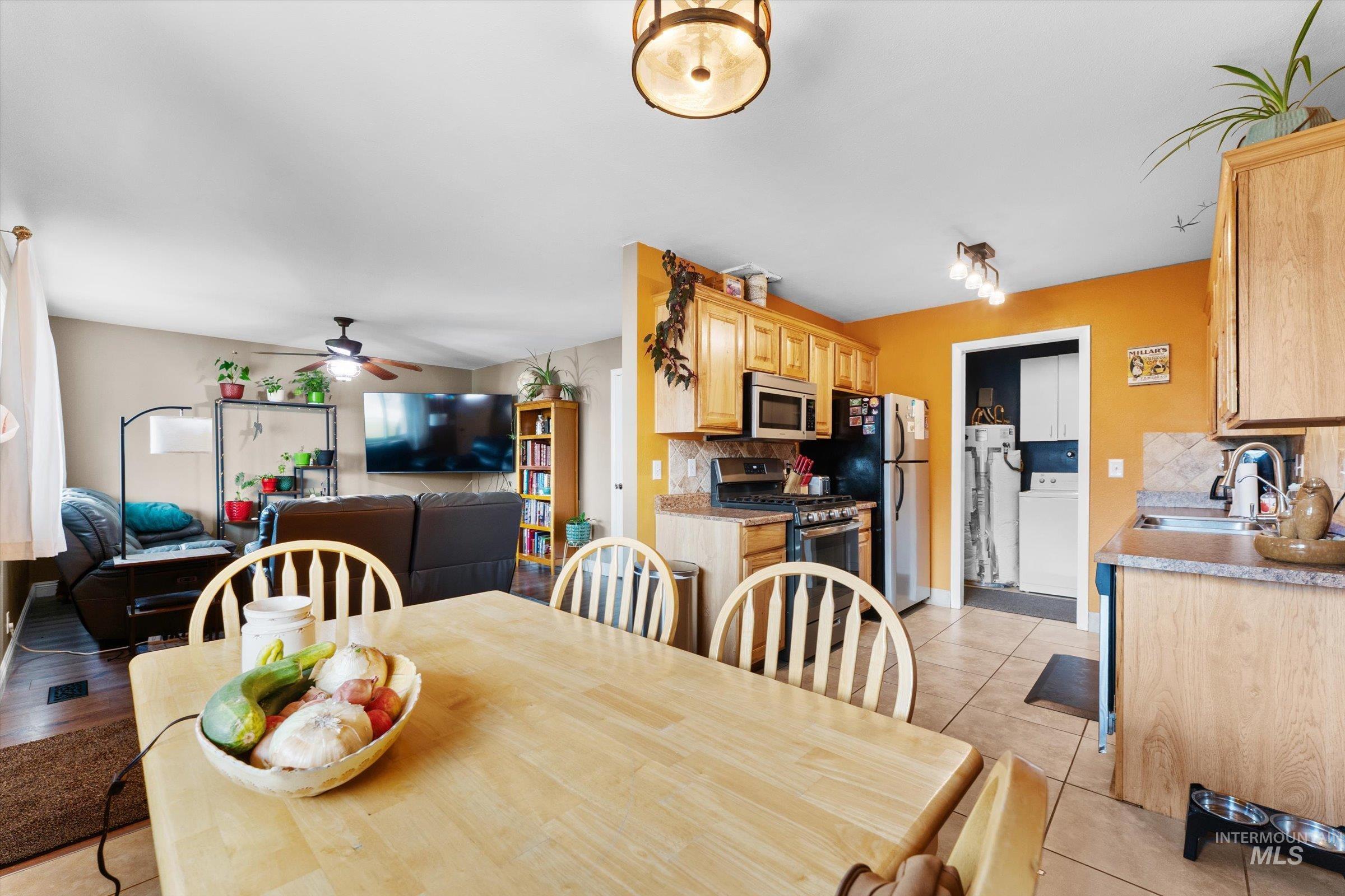 9860 W Fox Ridge Drive Property Photo 10