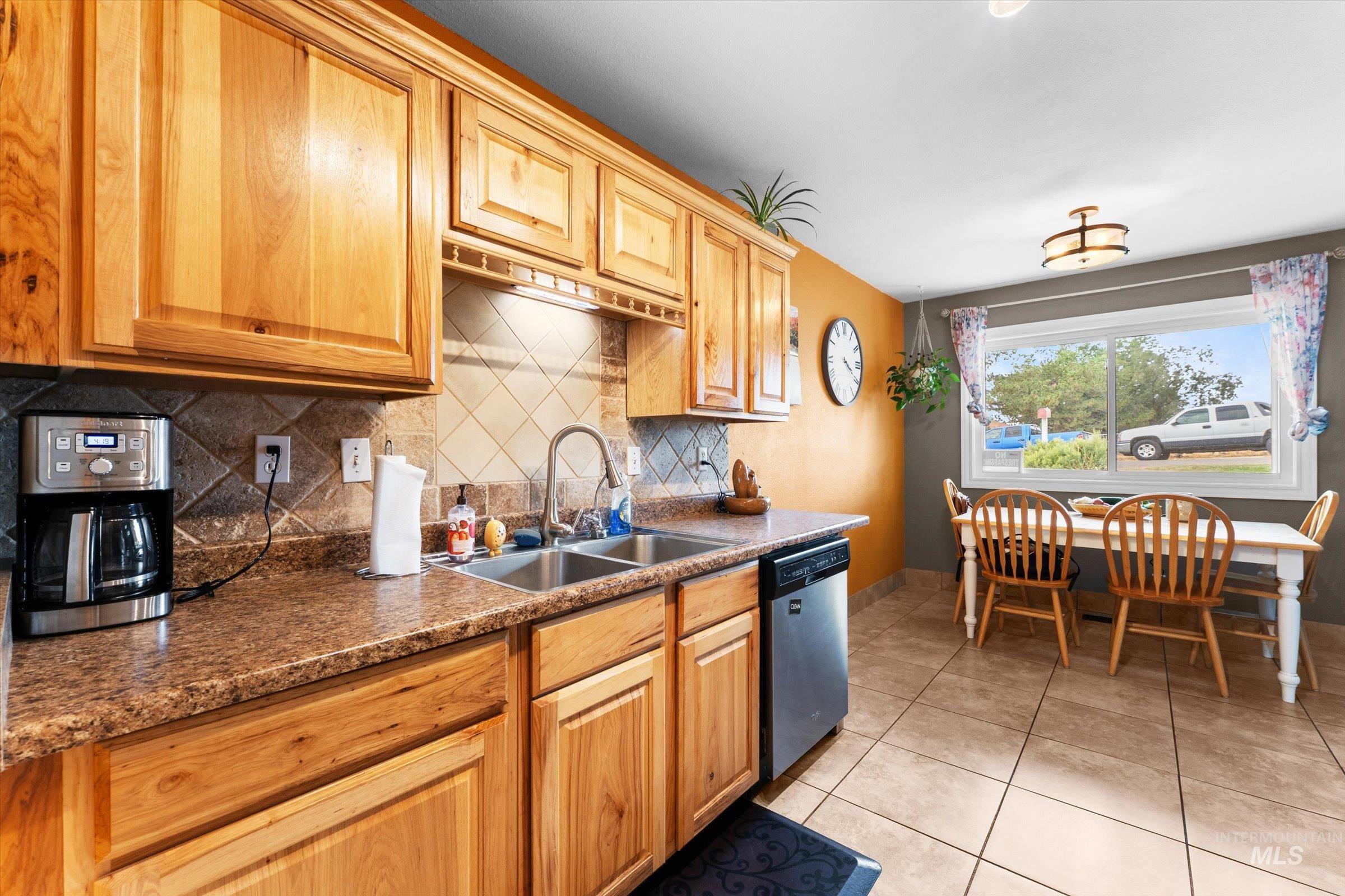 9860 W Fox Ridge Drive Property Photo 12