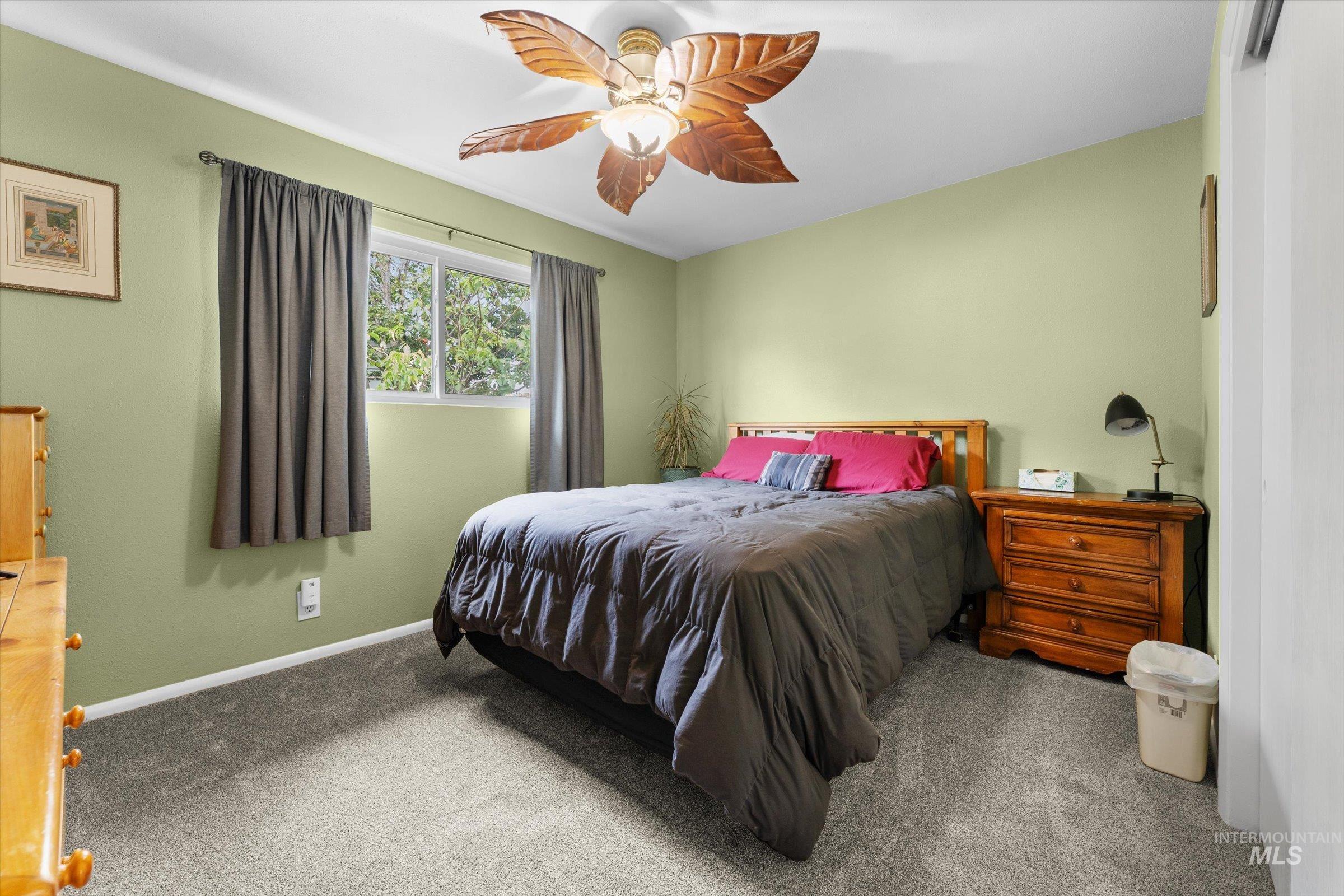 9860 W Fox Ridge Drive Property Photo 18