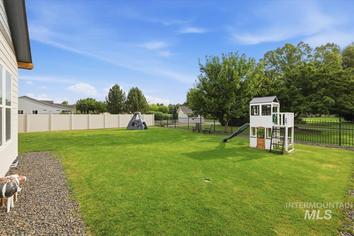 306 S Quincannon Ln Property Photo 37