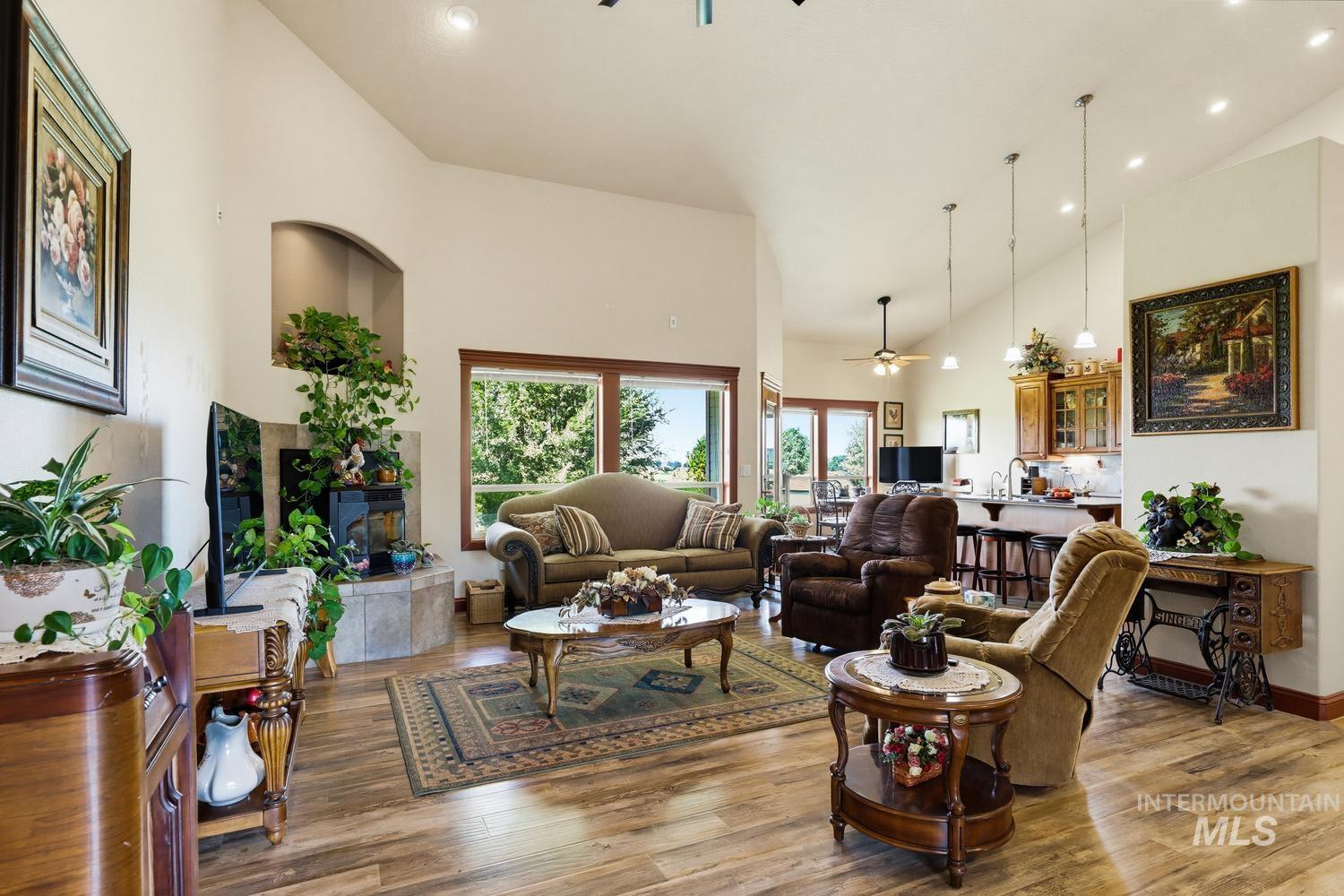 18341 Bellomy Lane Property Photo 12