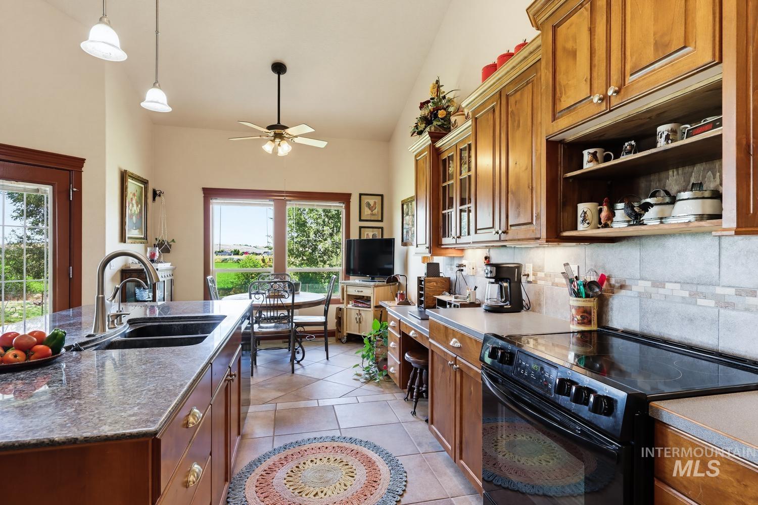 18341 Bellomy Lane Property Photo 17