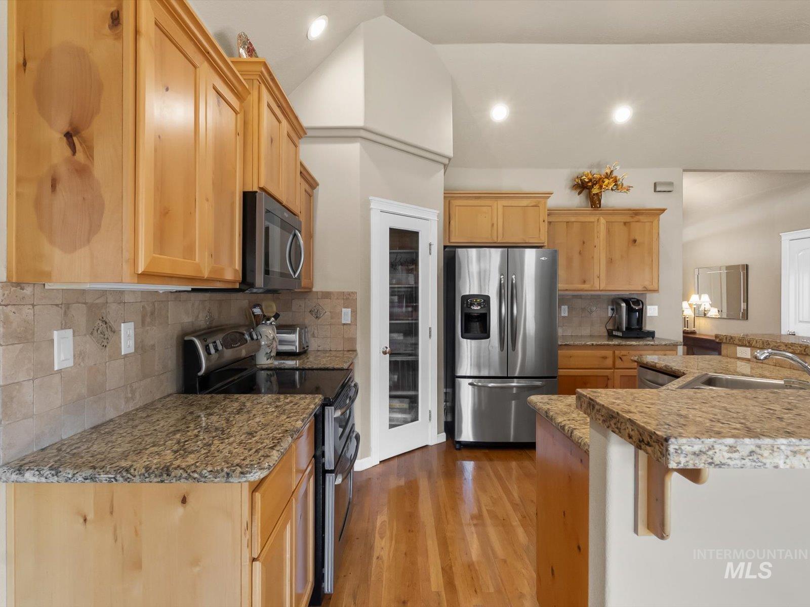 1118 Regency Way Property Photo 20