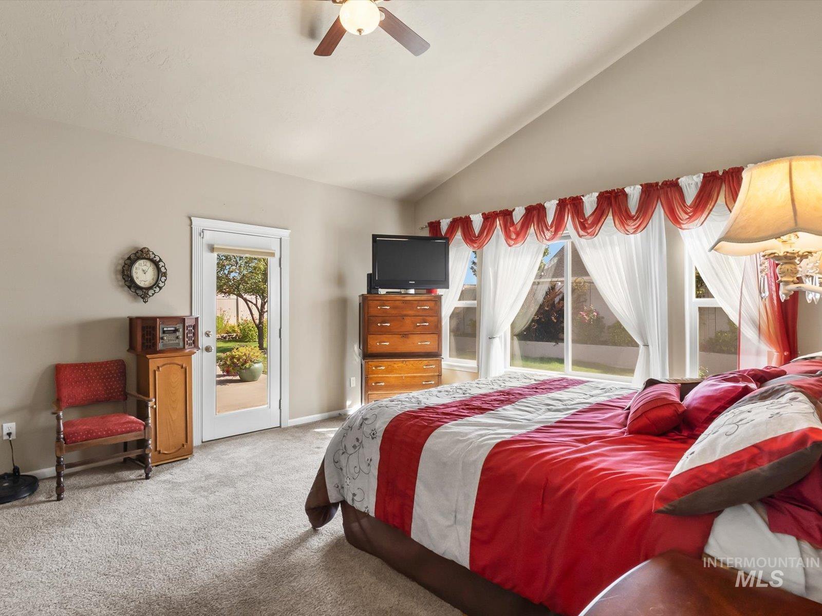 1118 Regency Way Property Photo 25