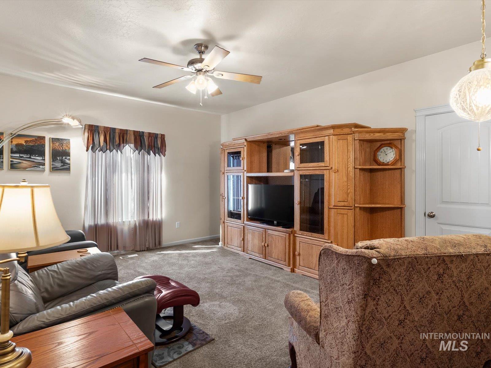 1118 Regency Way Property Photo 31