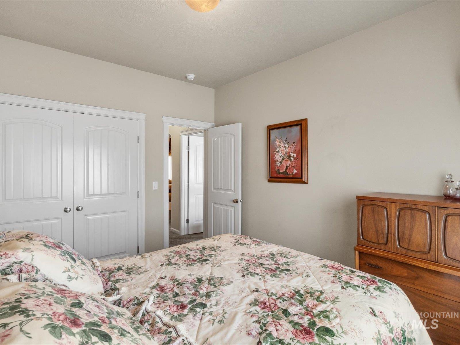 1118 Regency Way Property Photo 37