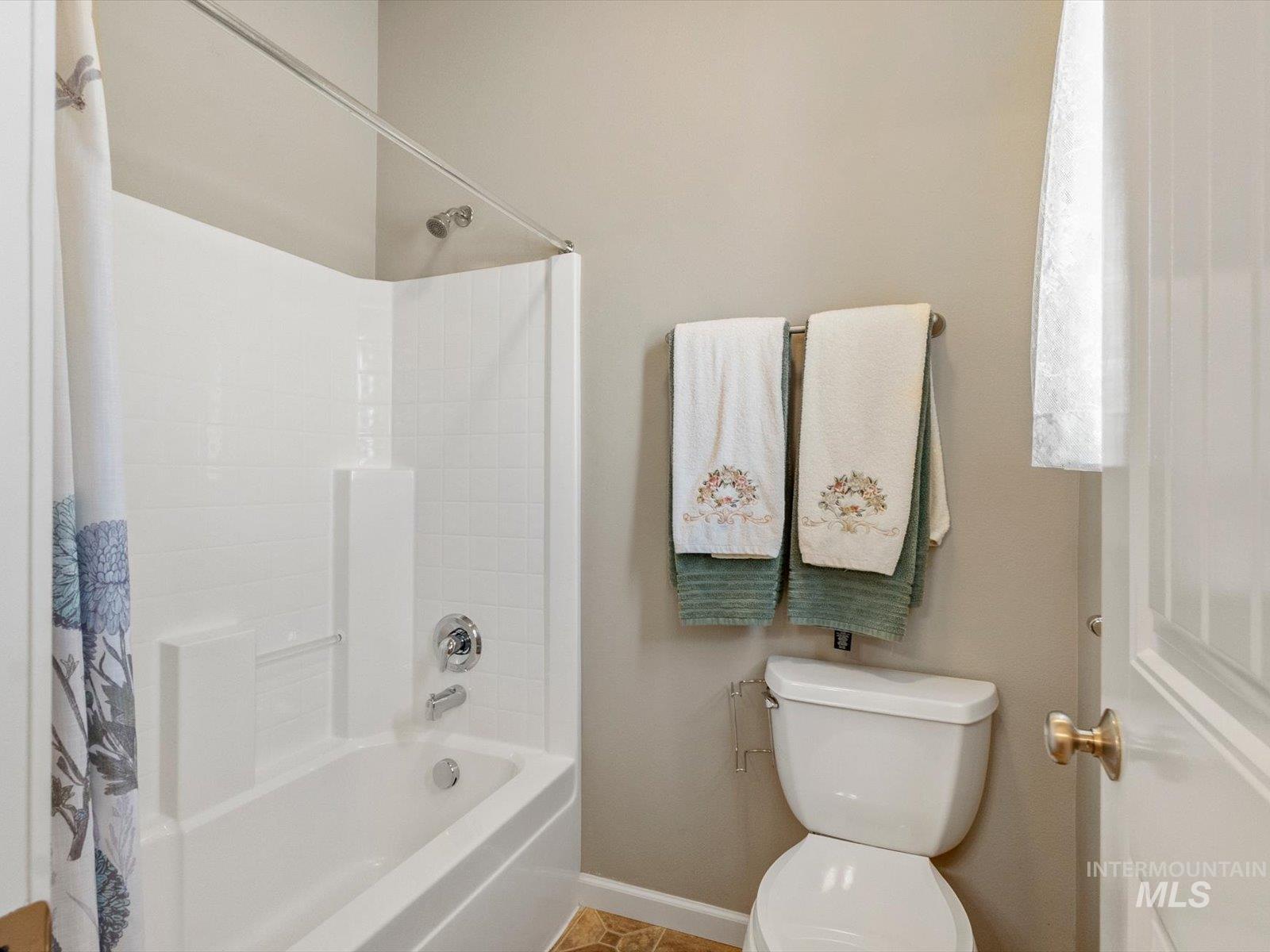1118 Regency Way Property Photo 39
