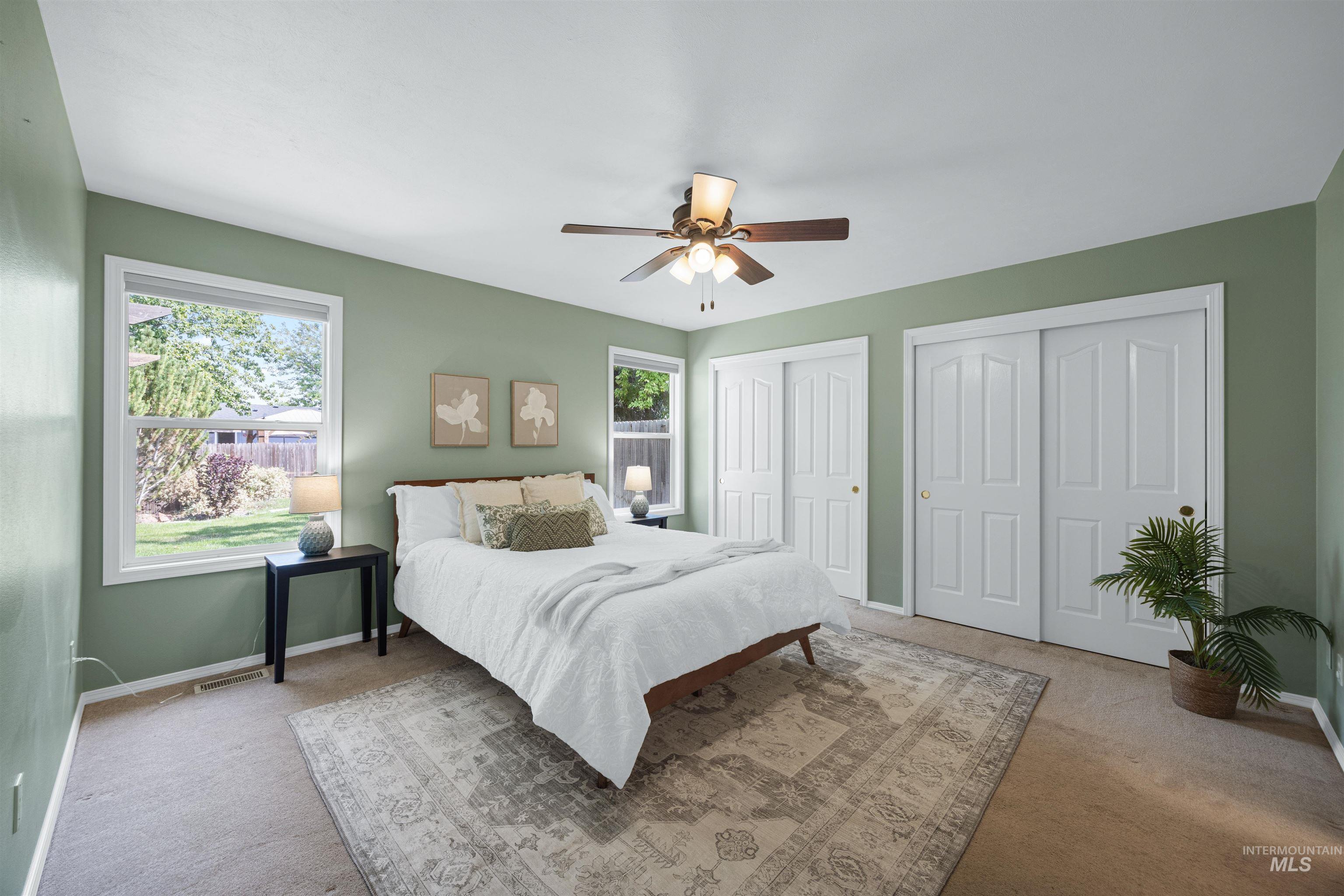 5522 S Santa Cruz Property Photo 4