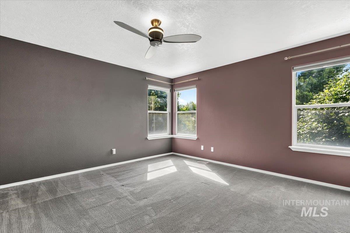 1747 N Four Point Pl Property Photo 13