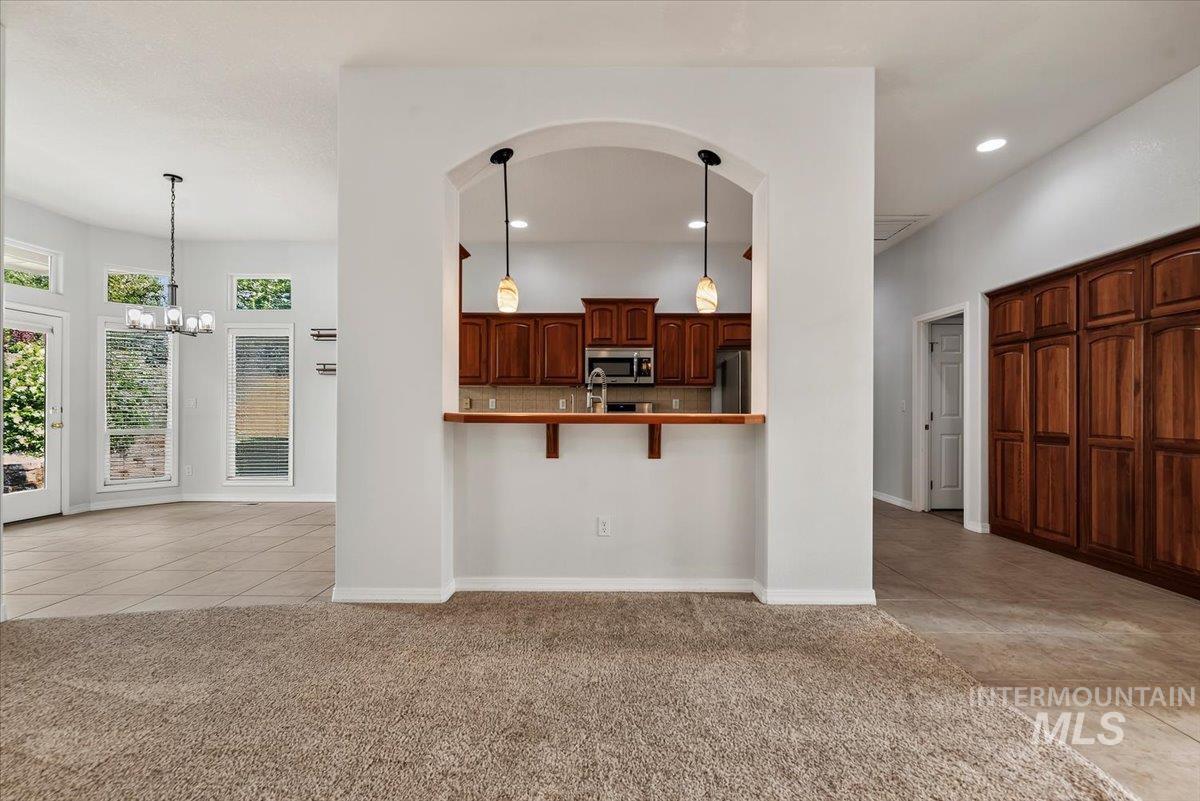2065 S Trapper Cove Ave Property Photo 10