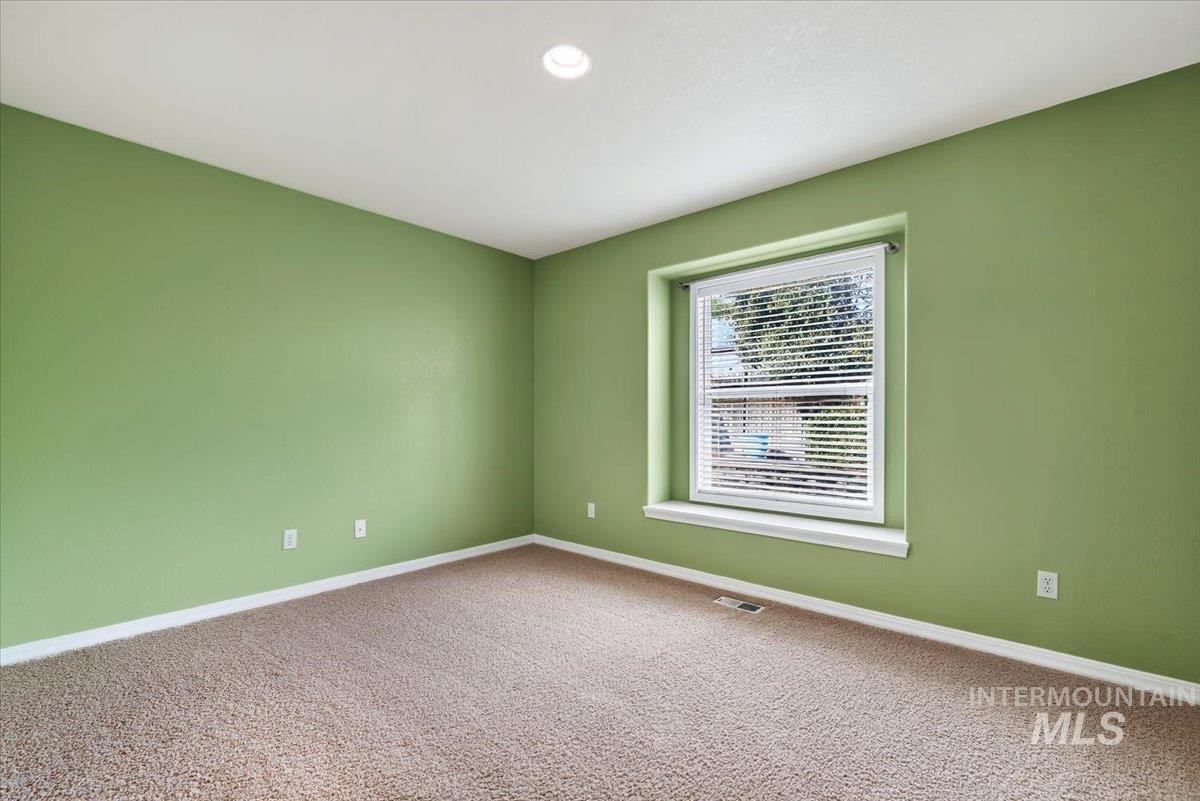 2065 S Trapper Cove Ave Property Photo 19