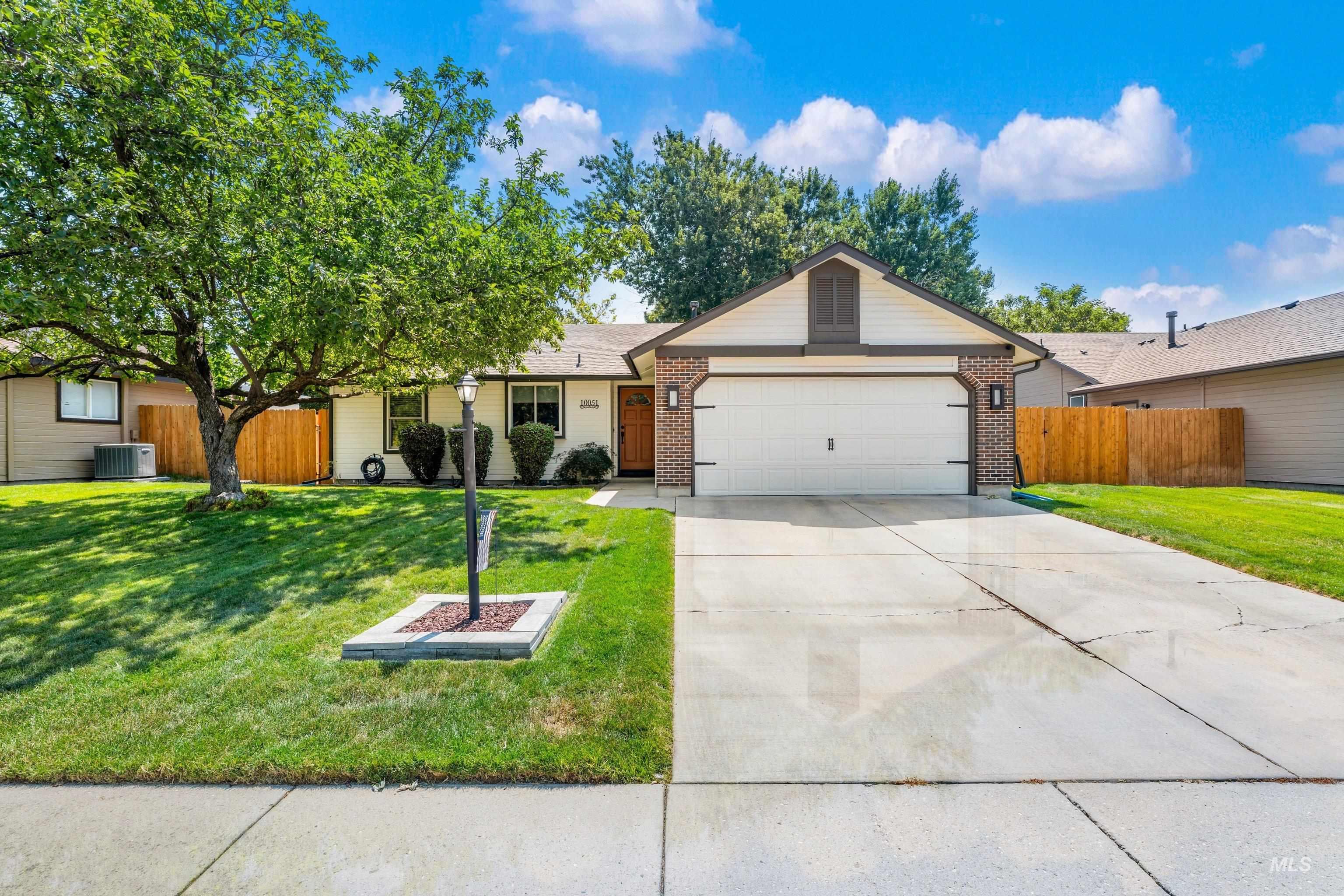 10051 W. Landmark St. Property Photo 1