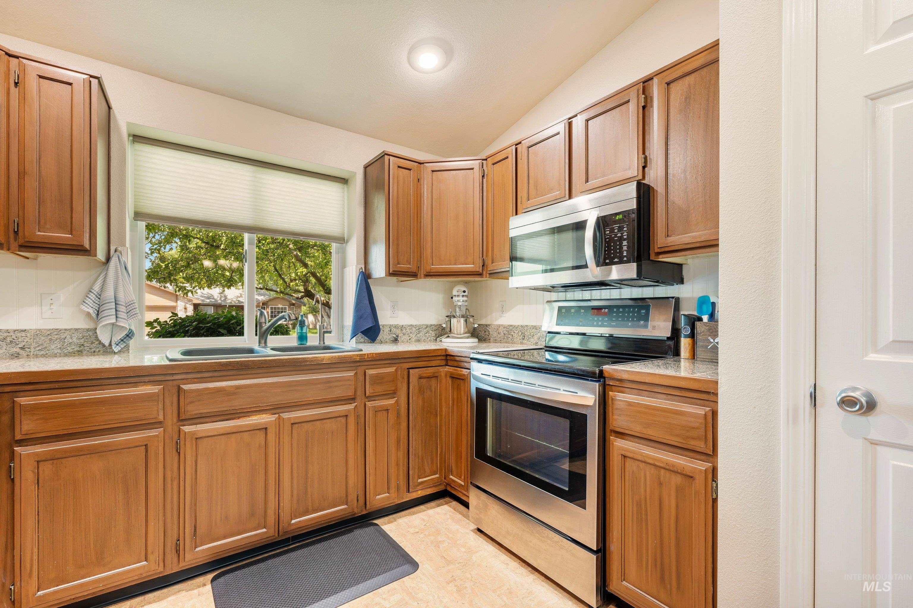 10051 W. Landmark St. Property Photo 13