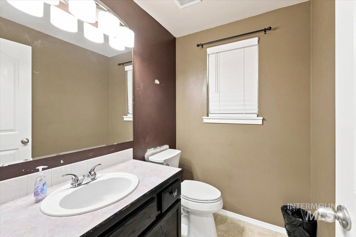 1327 W Balboa St Property Photo 17