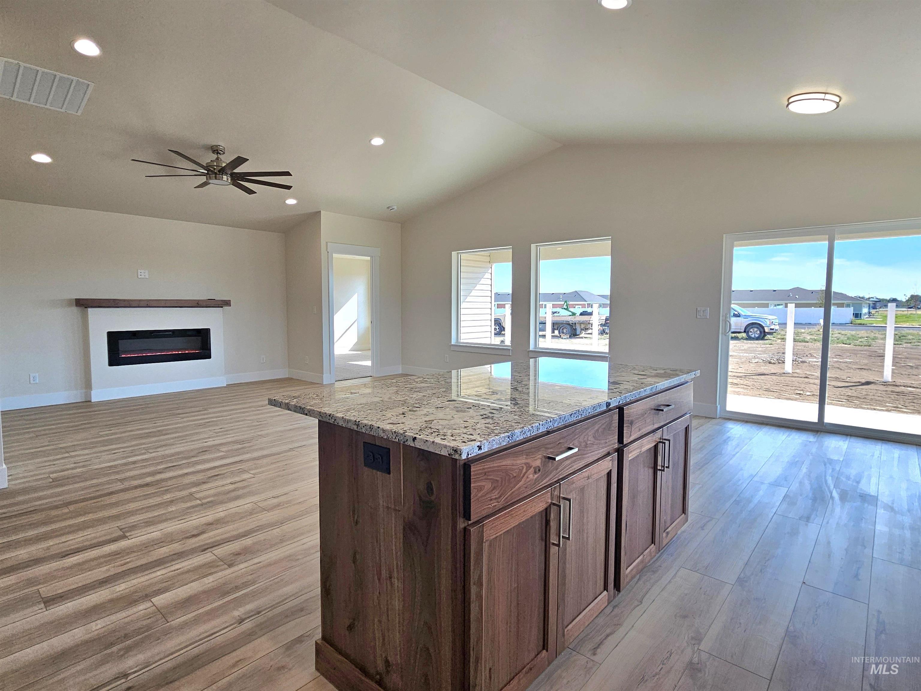 930 Tunnel Street Property Photo 12