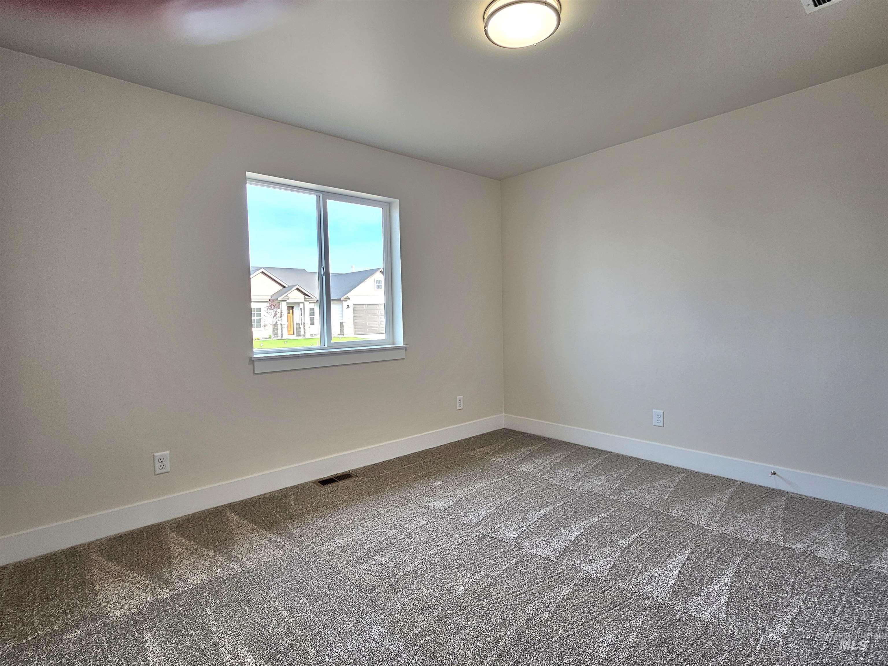 946 Tunnel Street Property Photo 22