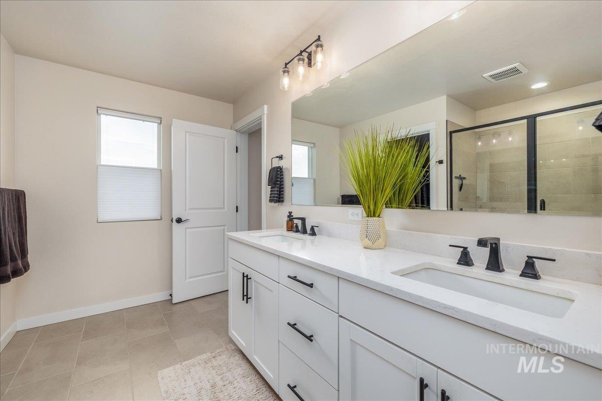 11355 W Soaring Hawk St Property Photo 24